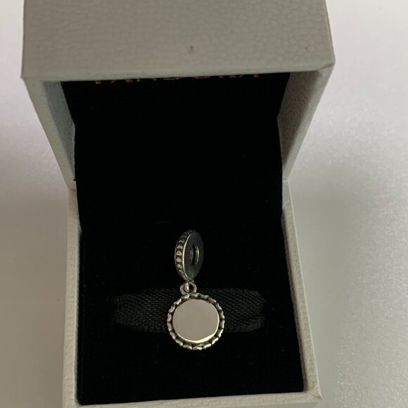 Pandora Lady Boss Charm - Picture 4 of 4